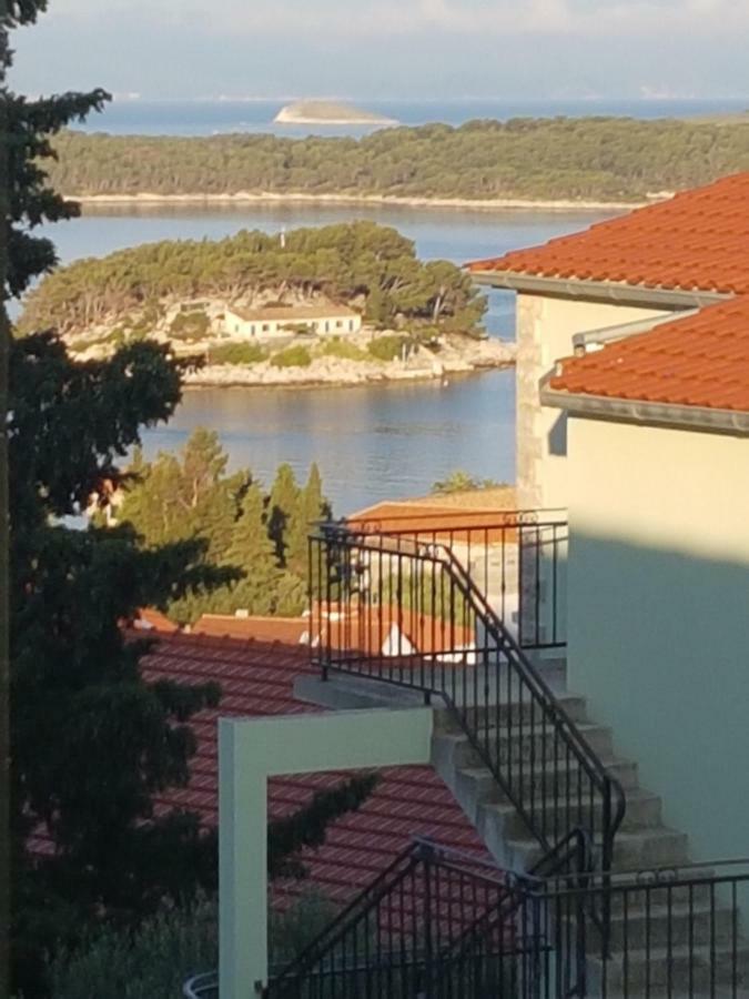 Apartmani Vini Hvar Town Buitenkant foto